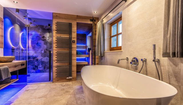 Apartment with Private Spa