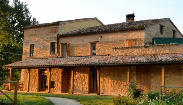 Apartment with rustic charm and amazing views of the Sibillini Mountains
