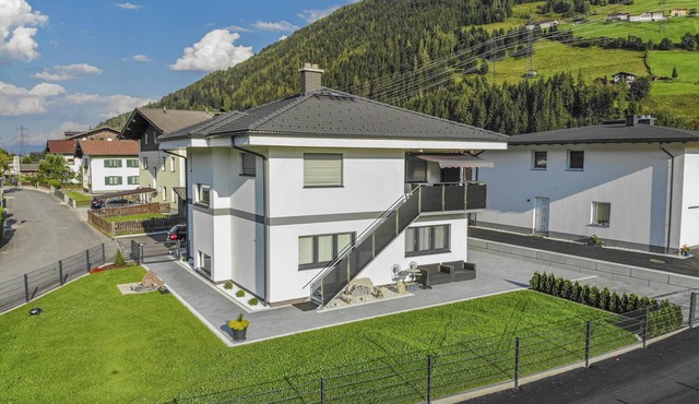 Apartment with terrace, 8 minutes from ski lift