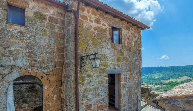 Apartment Within Civita di Bagnoregio's Walls