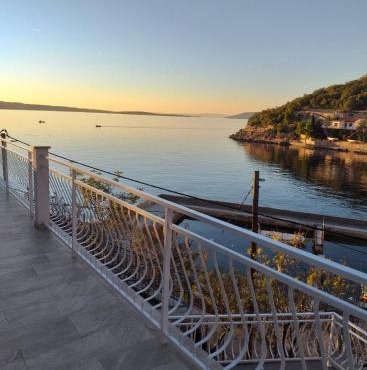 Apartments Jakov
