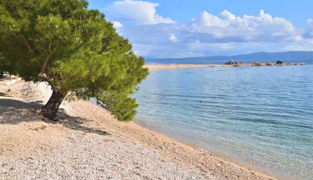 Apartments Jela, (15070), Makarska, hr