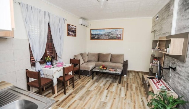 Apartments Phoenix - One Bedroom Apartment with Terrace (1)