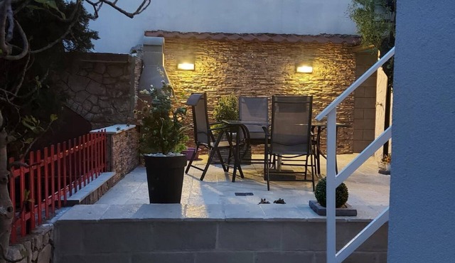 Apartments Sofija Ribarica (95359-A1) - Karlobag