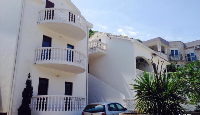 Apartments Svorcan