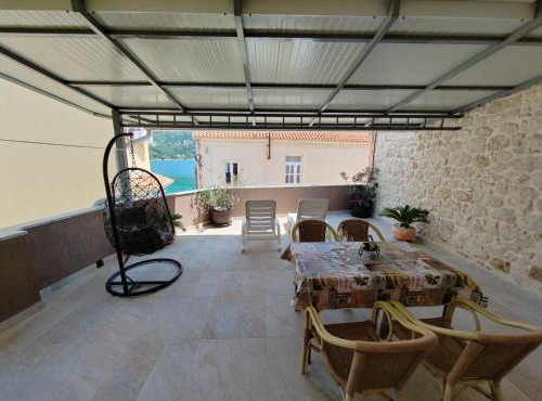 Apartments Turan Centrally Located with Free Parking