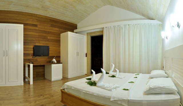 Apella Hotel