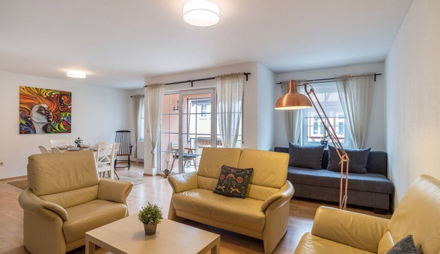 Aposto Apartment 2 with Balcony and Wi-Fi
