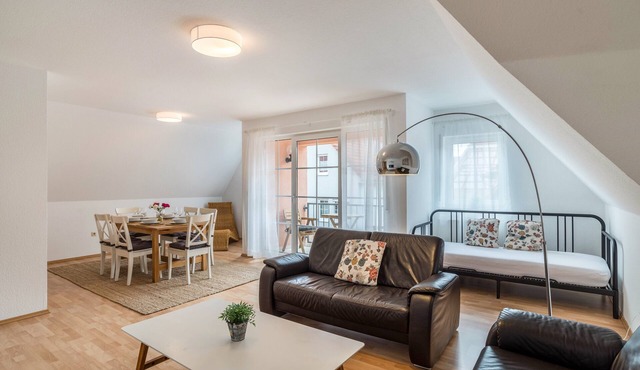 Aposto Apartment 3 with Balcony and Wi-Fi