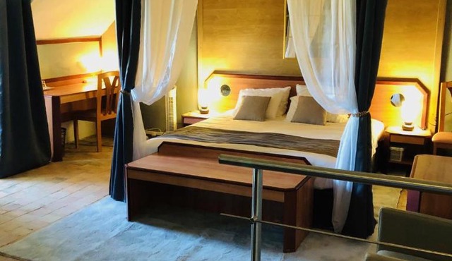 Appartement - LES COMBLES DU CHATEAU DES MARAIS - Avec vue sur le lac - POUR 2 à 5 PERSONNES