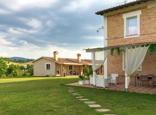 APPARTAMENTI CON PISCINA