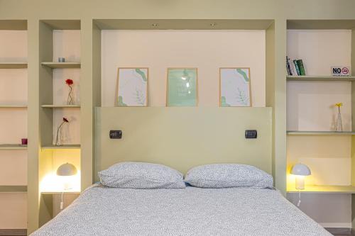 Appartamento Aleph with private parking, next train station