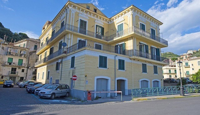 Appartamento Mariuccia I: A welcoming apartment situated at a few steps from a sandy beach, with Free WI-FI.
