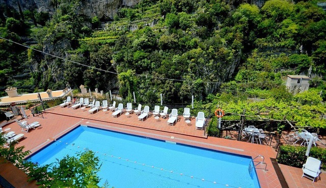 Appartamento Ulisse A: A welcoming apartment that is part of an historic villa.