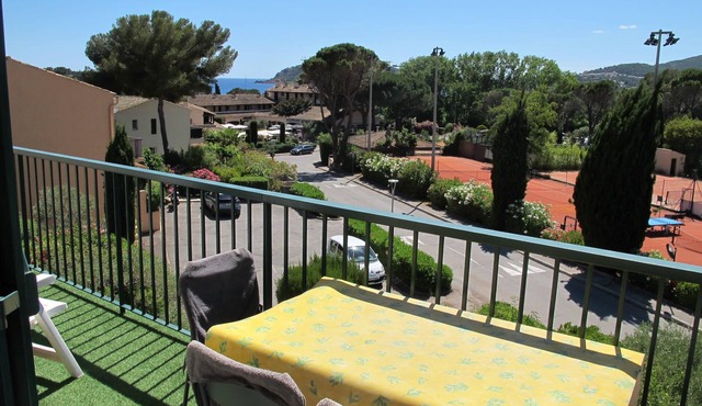 Appartement 3 chambres dans résidence avec piscine et proche de la mer