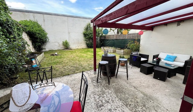 Appartement Cosy au Coeur des Maisons de Champagne Avec Jardin Privé de 110m2