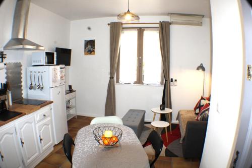 Appartement cosy climatisé dans un village du Minervois
