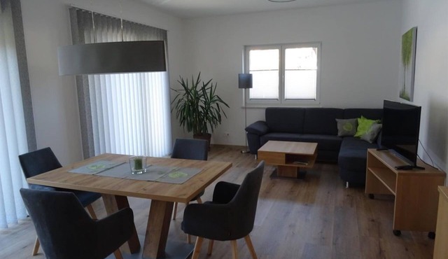 Appartement-garten, Dusche, WC, 1 Schlafraum - Haus Gollner