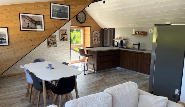 Appartement lumineux - Parking privé - Arrivée autonome - Proche Suisse