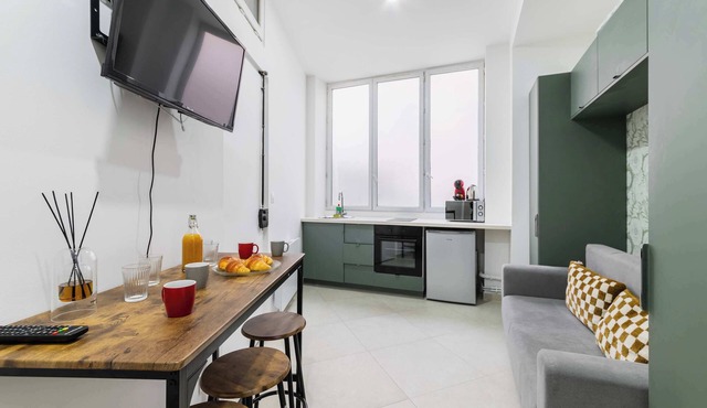 Appartement metro jaures tout equipe - Paris 19