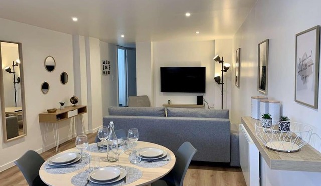 Appartement moderne avec parking gratuit