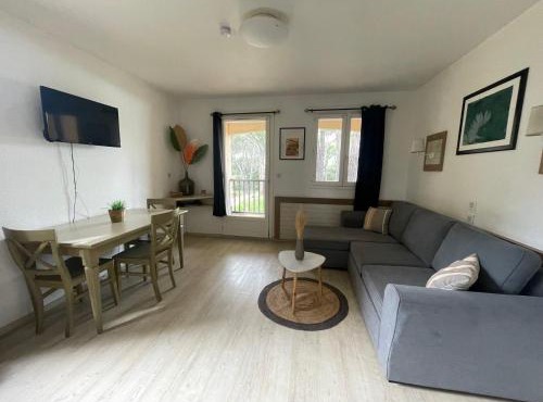 Appartement Piscine et pinede - Wifi