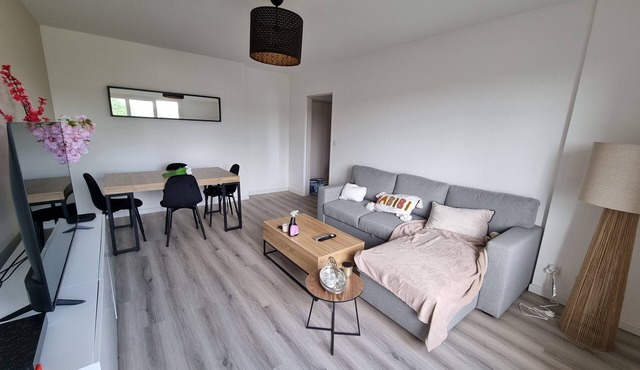 Appartement Refait à Neuf Proche de Tous les Transports