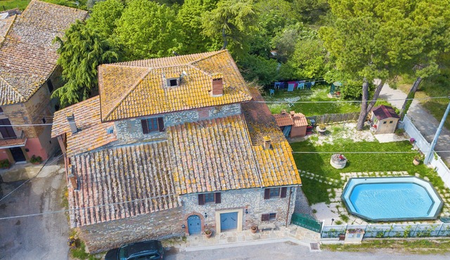 Appartment With Pool And Garden, Panicale, Italy