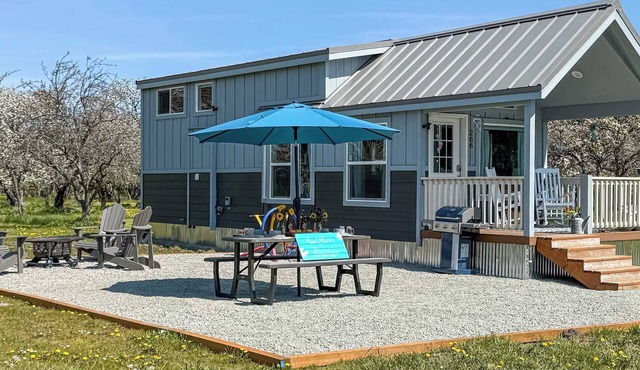 Apple Blossom Bungalow