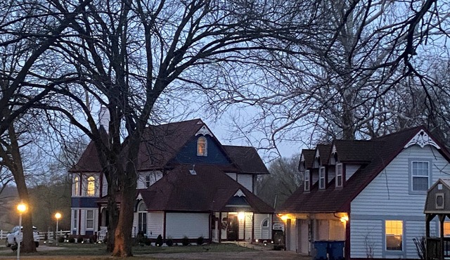 Apple Crest Inn