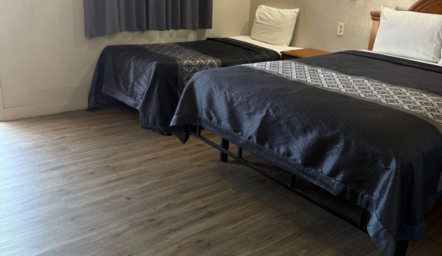 Apple Valley Motel