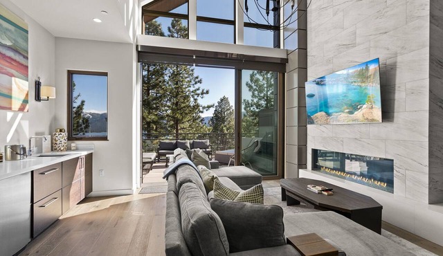 Appreciate this exclusive private penthouse located on Lake Tahoe's North Shore