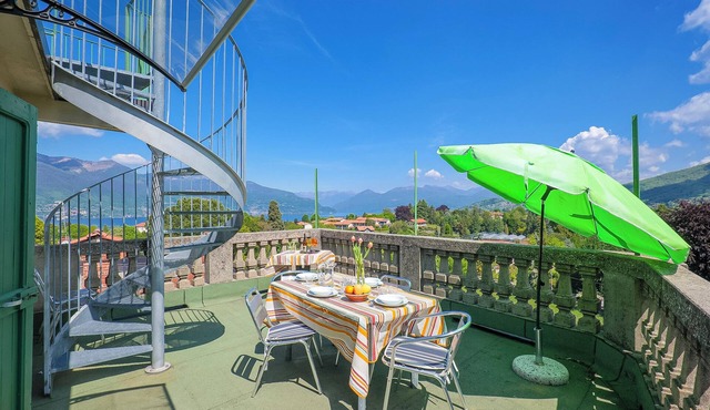 Approx. 160 m² 5½-room house over 4 floors