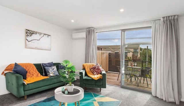 Appt 2 on Armagh 2Bdrm 2 Bthrm Free Park