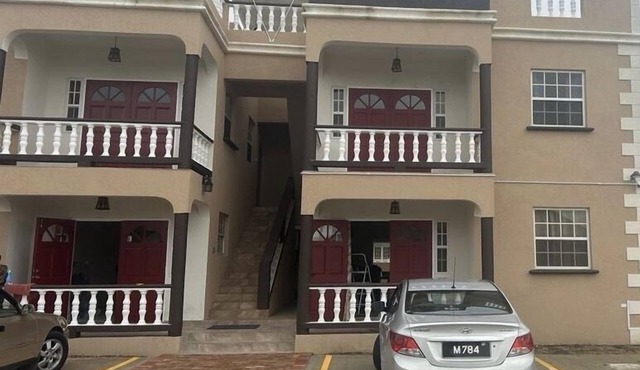 Apt #1-Newly built apartments, great for families/friends, minutes walk to beach