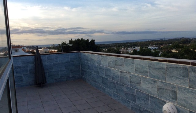 Apt. for long-term stays!Terrace.2nd shower, airCond.2 bedroom, living, study, wifi