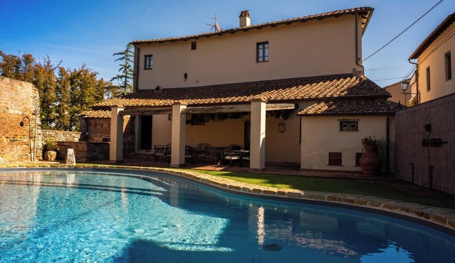 Apt. THE CAPTAIN - "Brunelleschi Manor" Medieval Apartments Resort