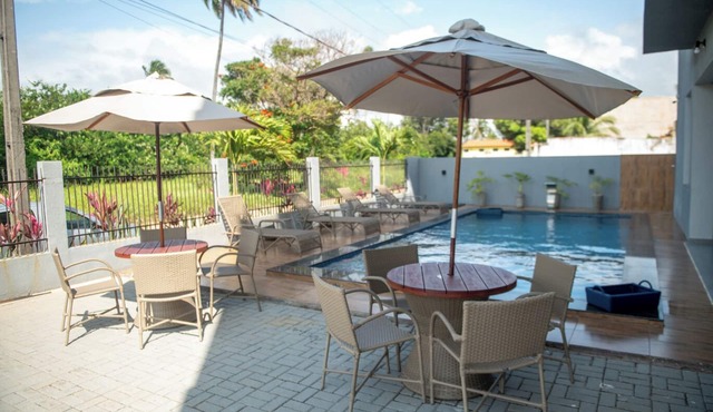 Apto com 2 Suítes, Piscina e Jogos a 100m da praia