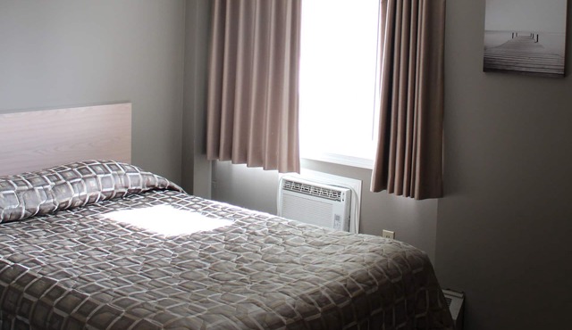 Arbour Ridge Inn & Suites
