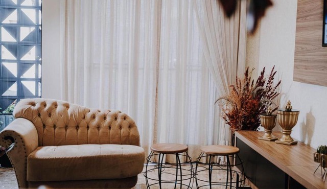 Arca's Executive Hotel