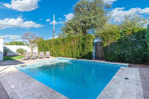 Arcadia 5BR Oasis Pool Putting Green & Sleeps 12