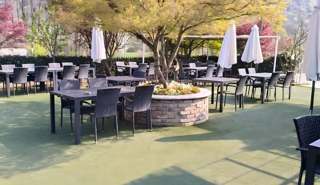 Arcadia Opale Apartment with Mountain View, Wi-Fi, and Air Conditioning