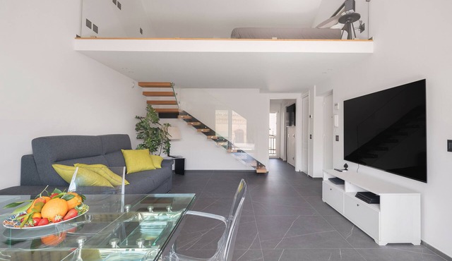 Archimedes Luxury apartment with terrace in Palermo