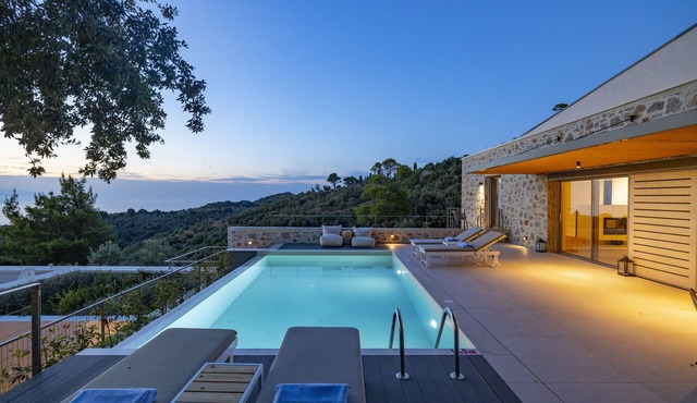 Architect-designed 3 bedroom villas with private infinity pools