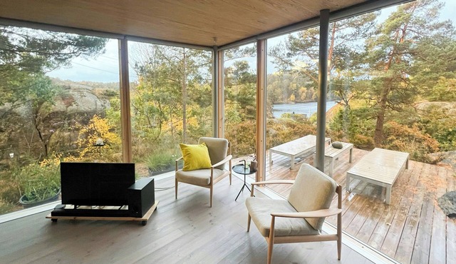 Architect-designed cabin with fjordviews