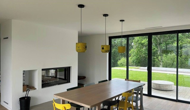 Architect-designed house between Rhune and forest