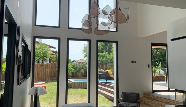 Architect-designed villa in Anglet