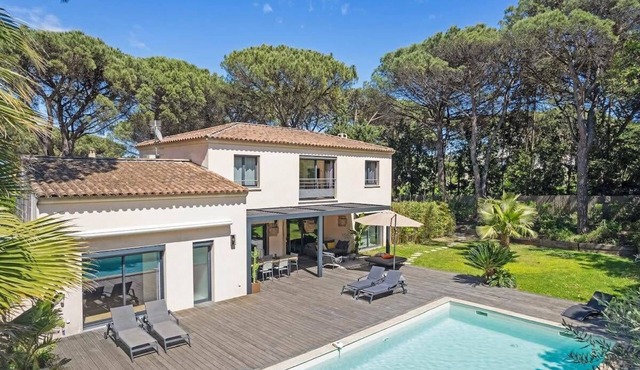 Architect-designed Villa in Gassin Pool Utter Peace and Quiet