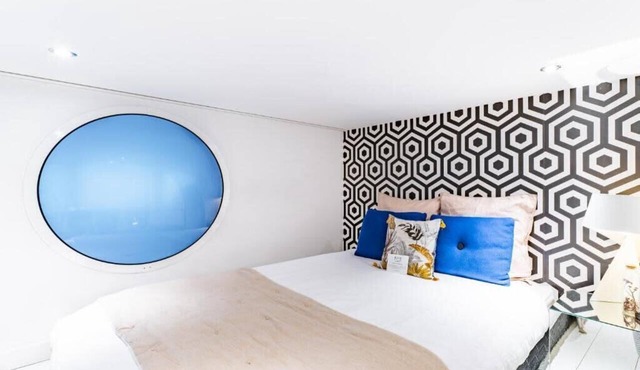 Architect's studio for 2 people in the heart of the city