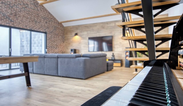 ARCHITECTURAL LOFT